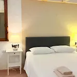 Midtown Studio Apartment